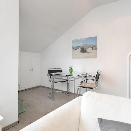 Flotti's 公寓 格洛米茨